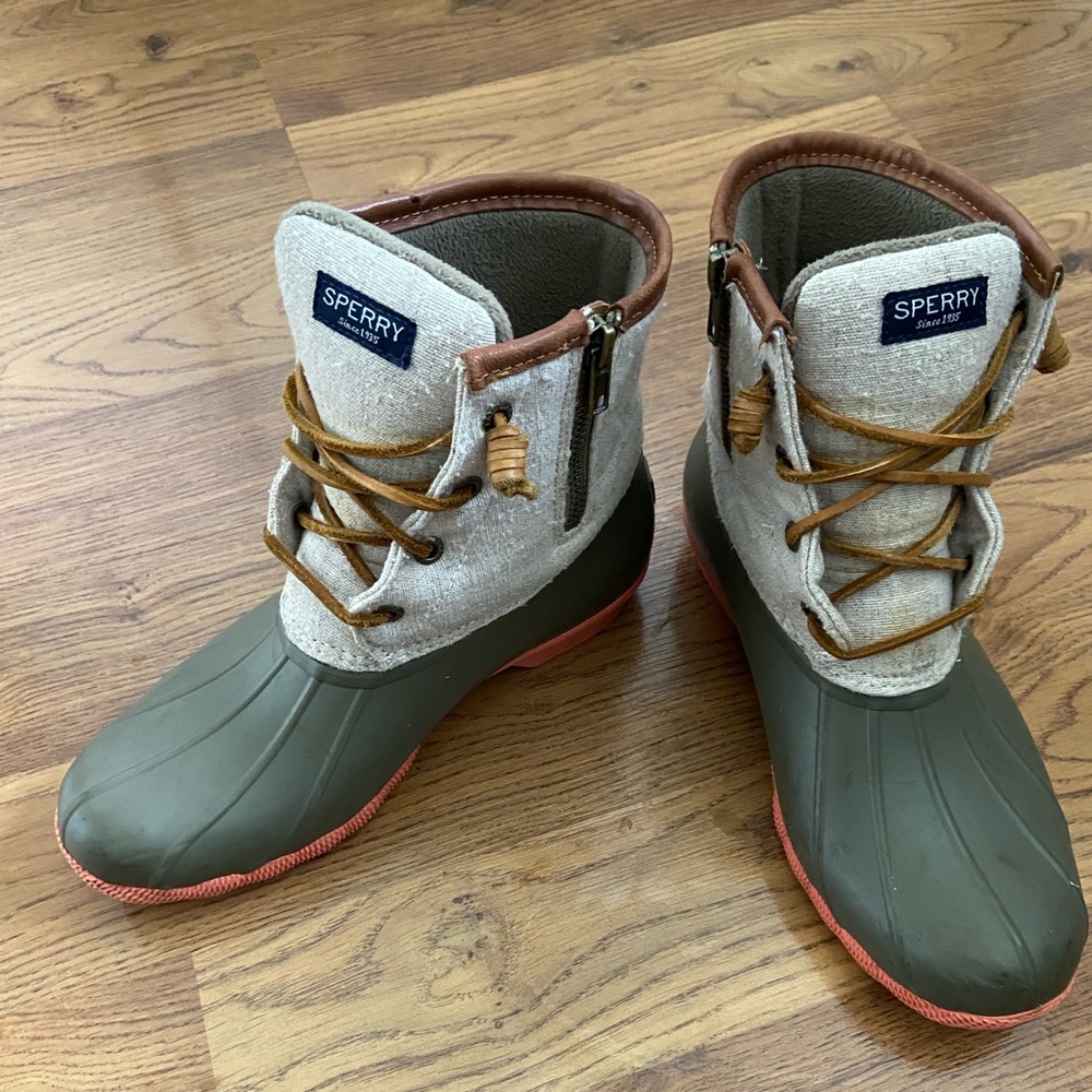 Sperry duck ankle boots